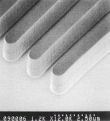 図8:レジストパターンの観察例